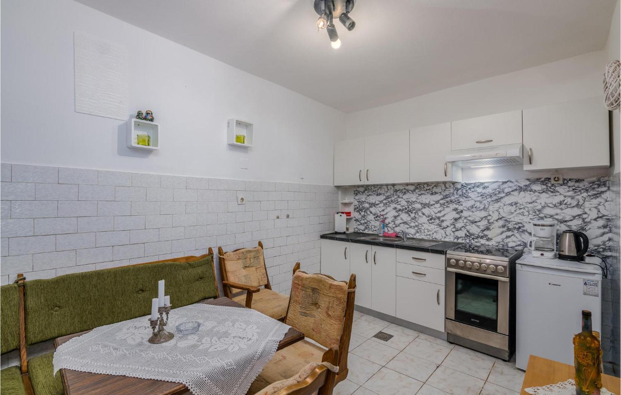 Lovely Apartment In Stara Baska 1 With Kitchen Exterior foto